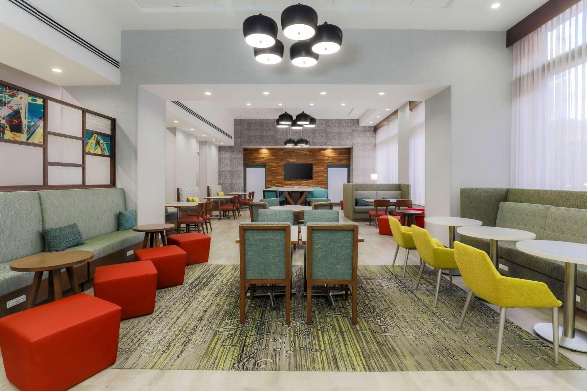 Hampton Inn & Suites Pittsburgh Downtown Exteriér fotografie